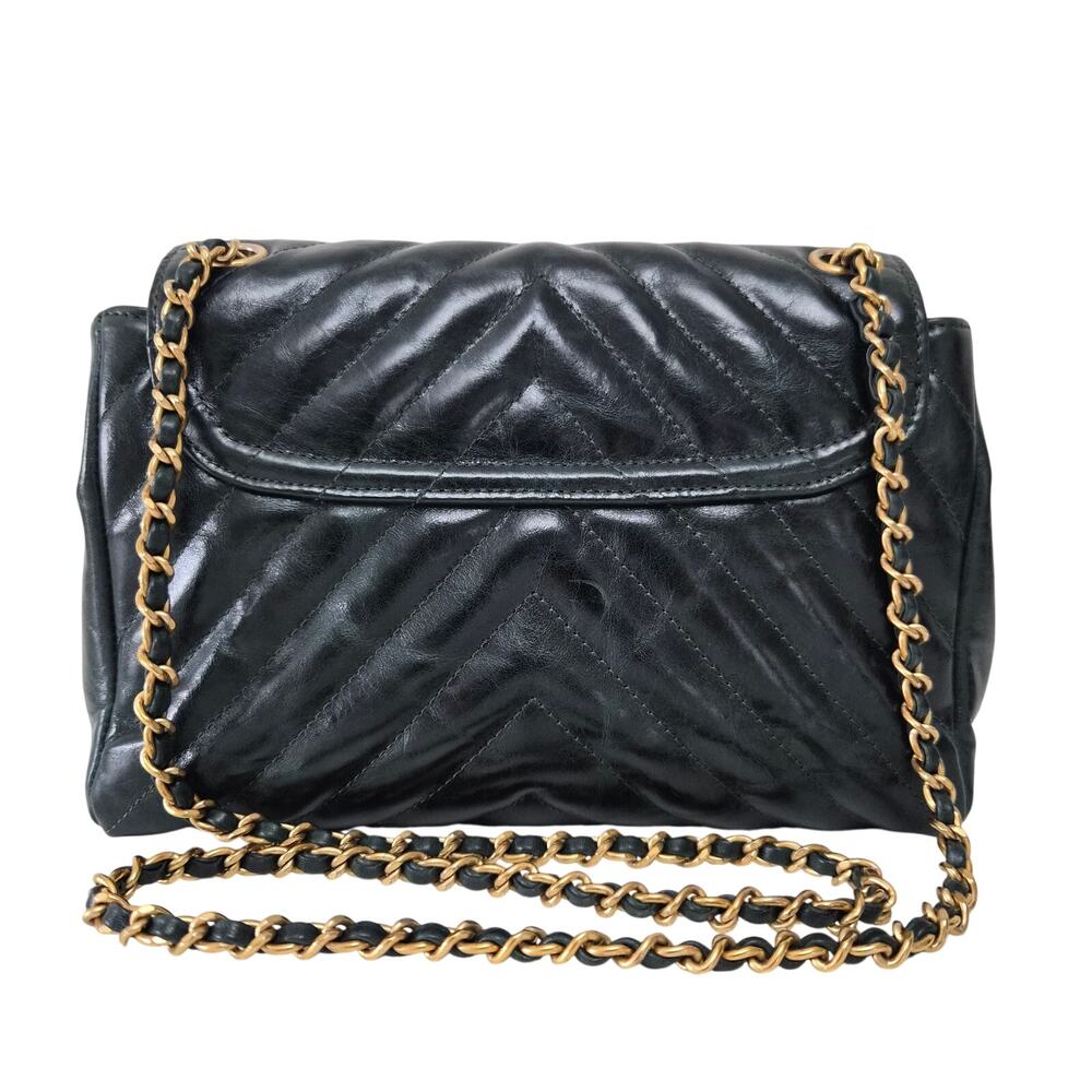 Chanel Dark Green Chevron Hampton Flap - Picture 2 of 8